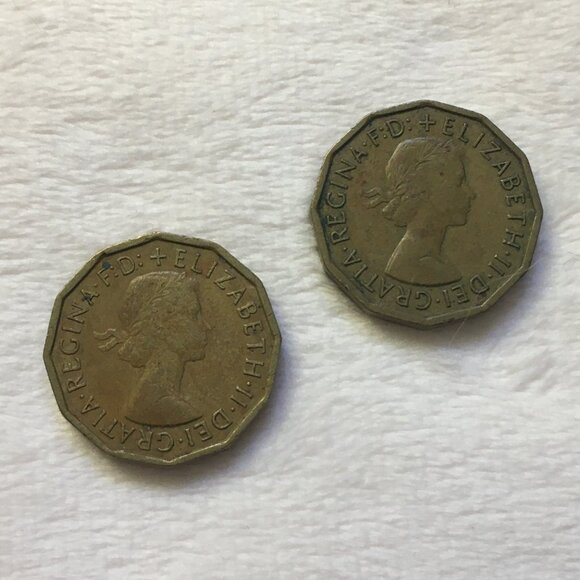 Two Consecutive 1962 and 1963 UK Great Britain Three Pence Coins - Picture 4 of 4